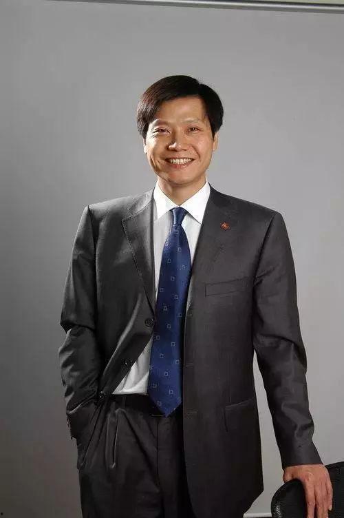 娱乐吃瓜雷军同款辣椒酱,娱乐吃瓜界的“辣”味新宠